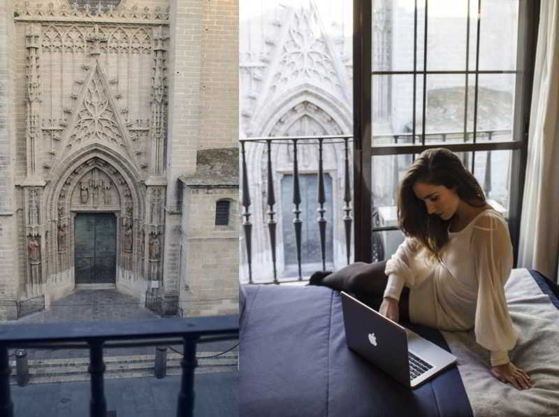 โอสตัล เลโอนาโด ดา วินซี Hotel เซบีญา ภายนอก รูปภาพ