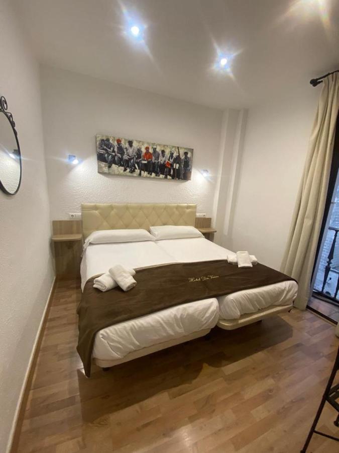 โอสตัล เลโอนาโด ดา วินซี Hotel เซบีญา ภายนอก รูปภาพ